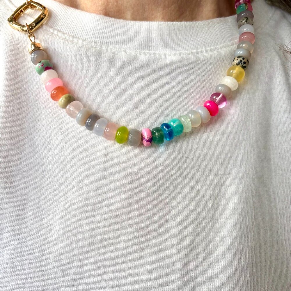 Lynn Rachel Rose beaded necklace with 14 K solid gold jump rings/end caps. - Picture 7 of 8